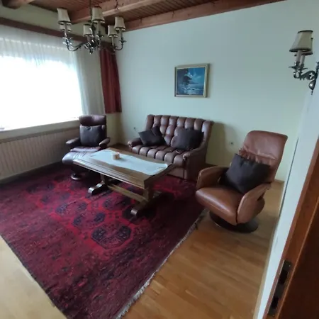 Haus Kink * Kleinstubing